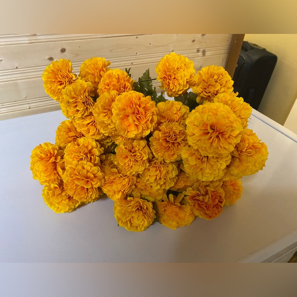 Vibrant Yellow Marigold Bouquet set of 5